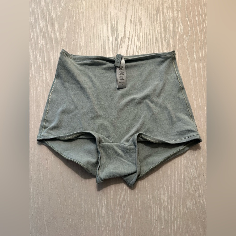 Skims undie